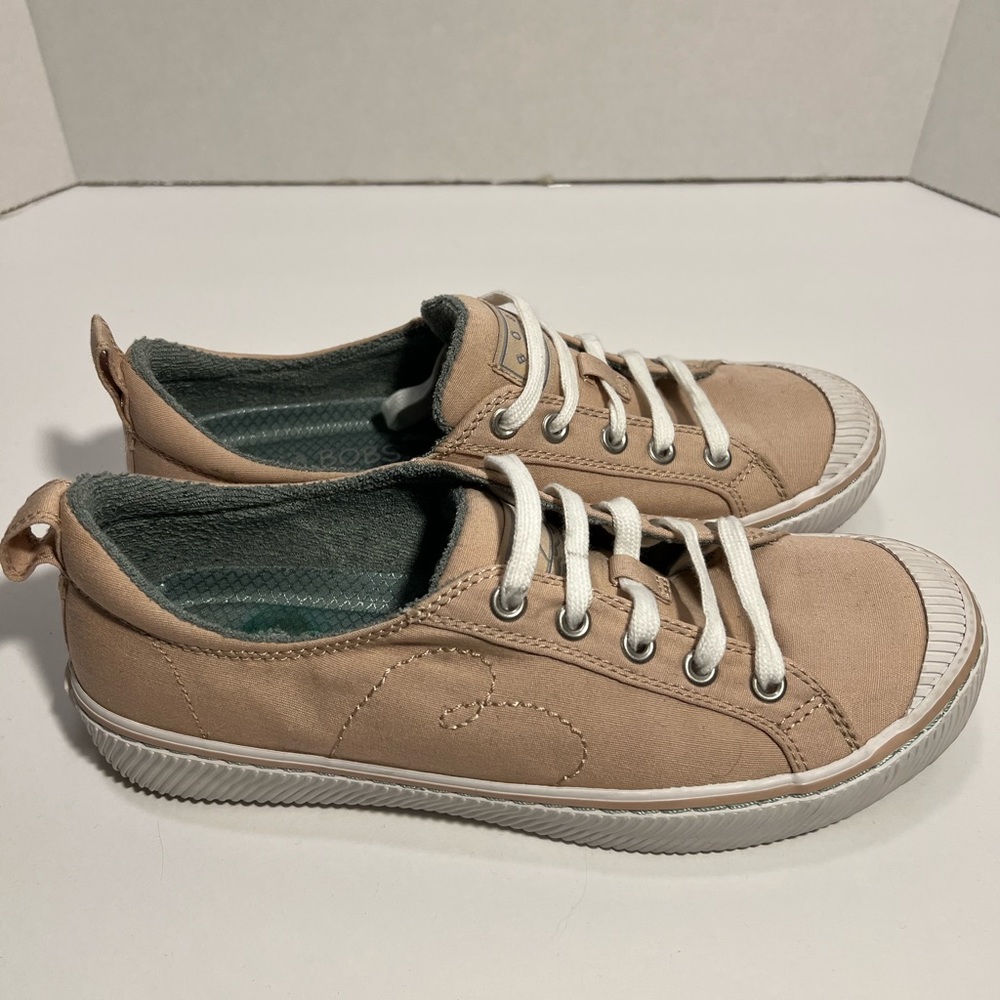 Bobs from Sketchers light brown women size 8